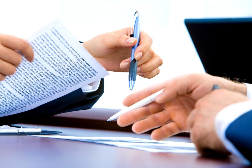 Team collaborating on cloud files